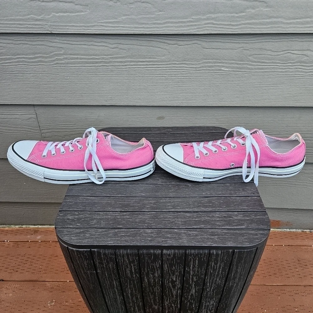 Converse Chuck Taylor Low Top Sneakers Bubblegum Pink Shoes Mens 11.5 Women 13.5